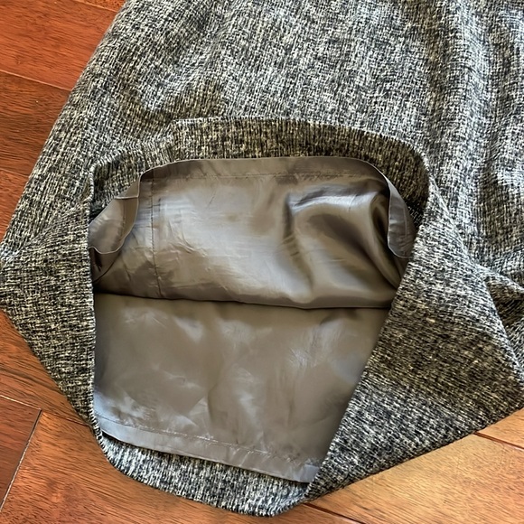 MaxMara Wool Grey Tweed Pattern Fitted Pencil Skirt 6 - Picture 7 of 7